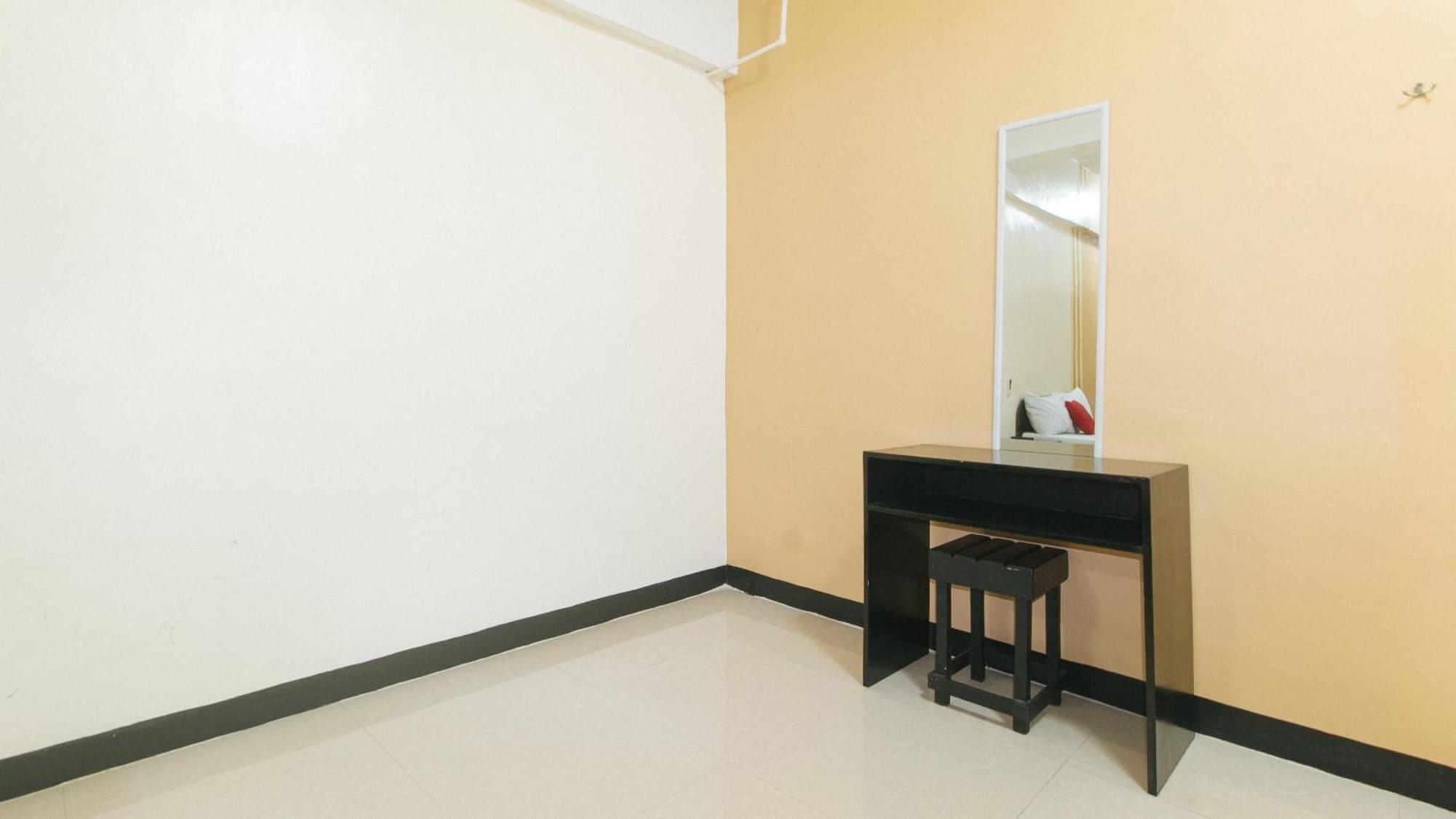 Reddoorz Near Sm City Muntinlupa San Pedro  Eksteriør bilde